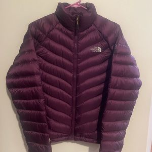 The North Face Summit Series Thunder Jacket 800 - Boysenberry - Medium